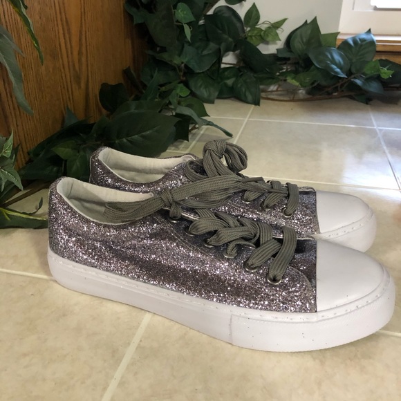 pierre dumas canvas sneakers